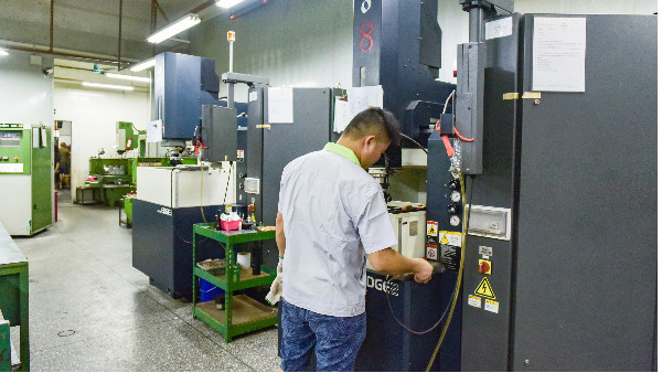 世邦塑膠注塑模具快速報(bào)價(jià)方法